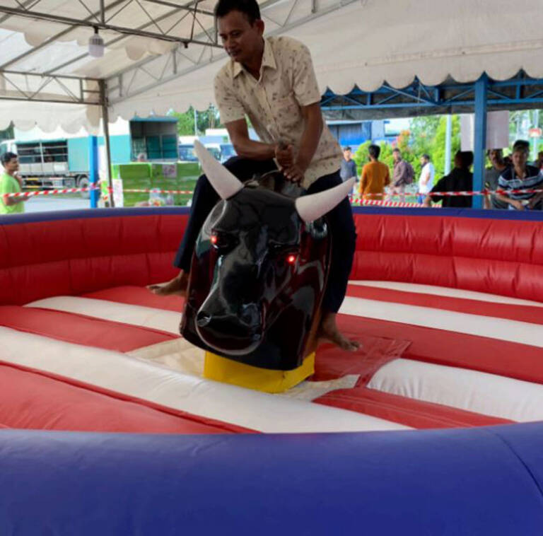 Rodeo Bull inflatable game singapore