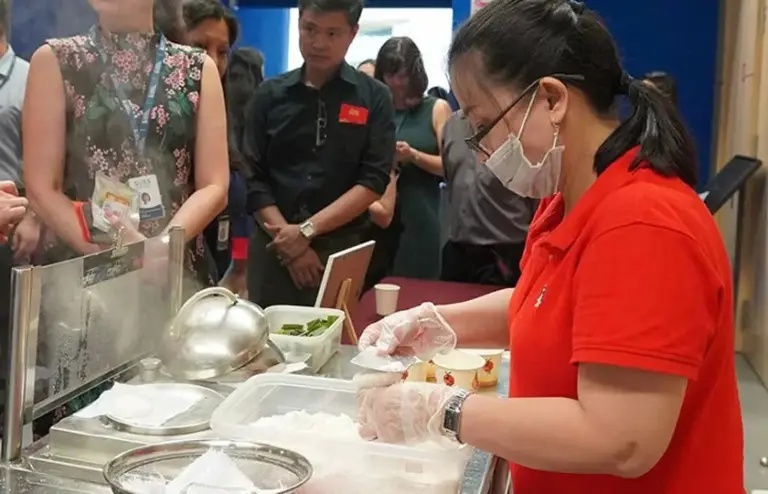 kueh-tutu-live-station-corporate-event-singapore